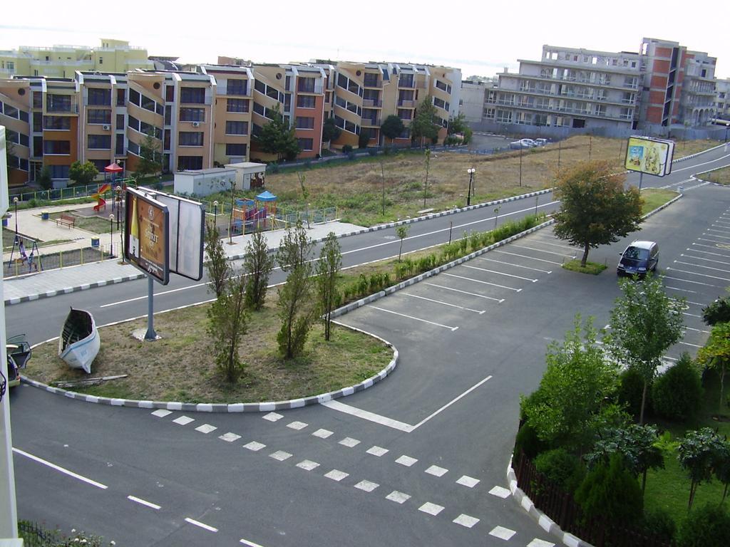 Delfin Apart Complex Sveti Vlas Exterior photo