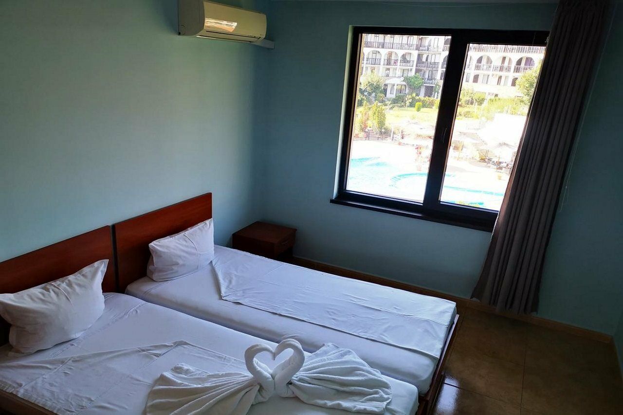 Delfin Apart Complex Sveti Vlas Exterior photo